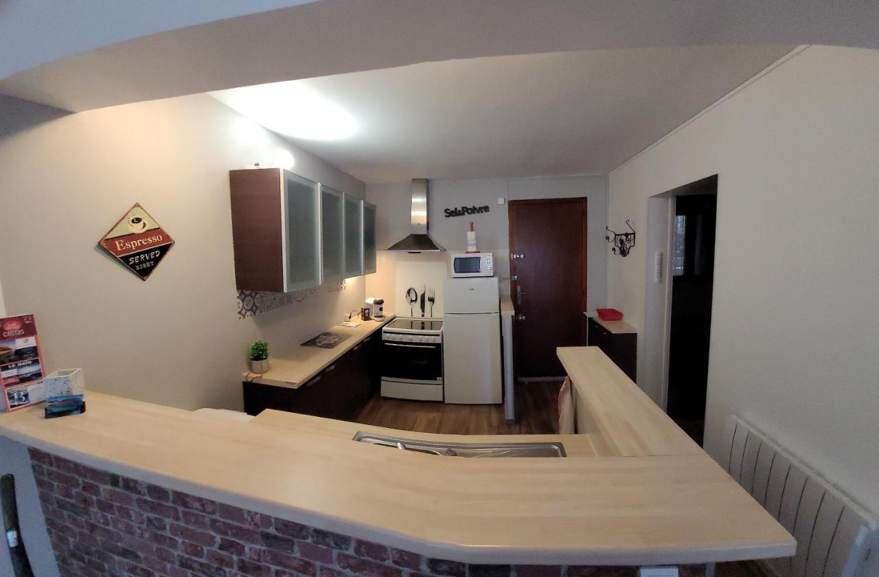 Apartamento Au Calme, 200M Du Centre T2 Avec Balcon Et Parking Cassis Exterior foto