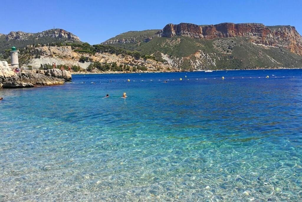 Apartamento Au Calme, 200M Du Centre T2 Avec Balcon Et Parking Cassis Exterior foto
