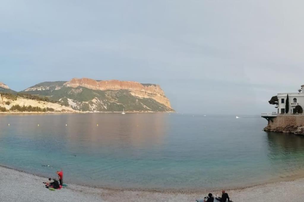 Apartamento Au Calme, 200M Du Centre T2 Avec Balcon Et Parking Cassis Exterior foto